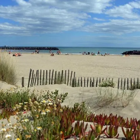 Capri Bali C51, T4 Bien Equipe, Clim, Parking Petite Vue * 阿格德