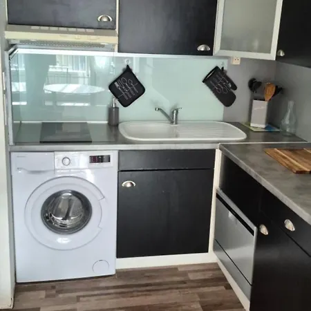 Capri Bali C51, T4 Bien Equipe, Clim, Parking Petite Vue Appartement *