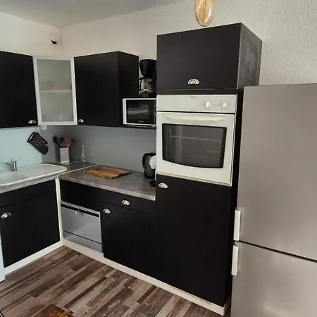 Capri Bali C51, T4 Bien Equipe, Clim, Parking Petite Vue * Agde
