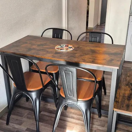 Capri Bali C51, T4 Bien Equipe, Clim, Parking Petite Vue Appartement