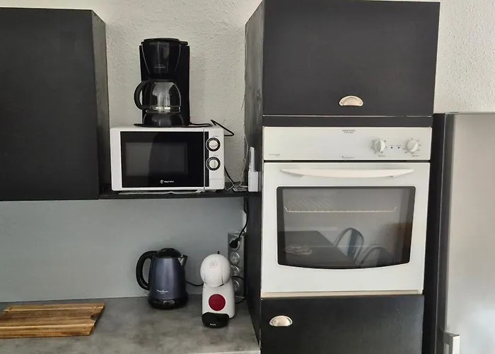 Capri Bali C51, T4 Bien Equipe, Clim, Parking Petite Vue