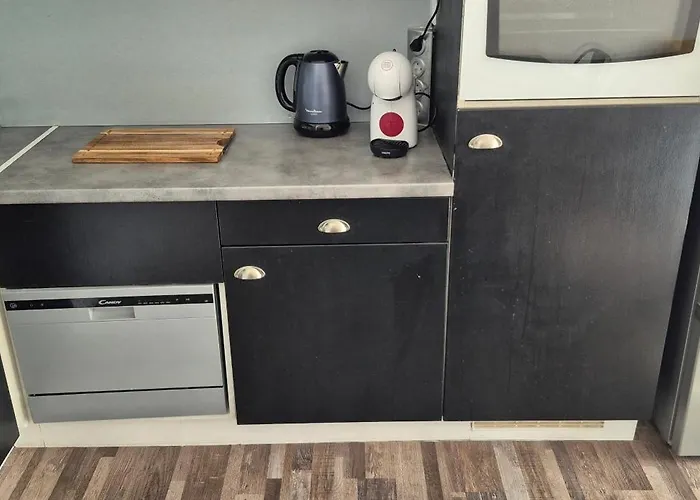 Capri Bali C51, T4 Bien Equipe, Clim, Parking Petite Vue Appartement Agde