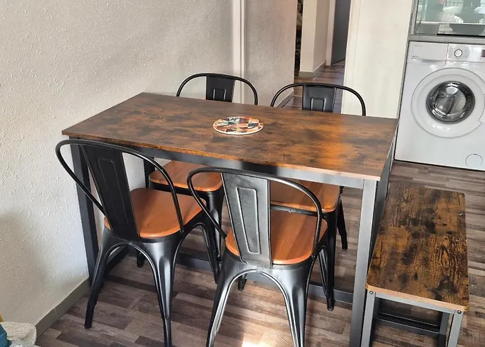 Capri Bali C51, T4 Bien Equipe, Clim, Parking Petite Vue Appartement