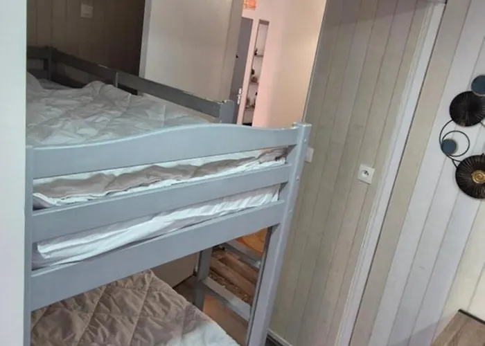 Capri Bali C51, T4 Bien Equipe, Clim, Parking Petite Vue Appartement Agde