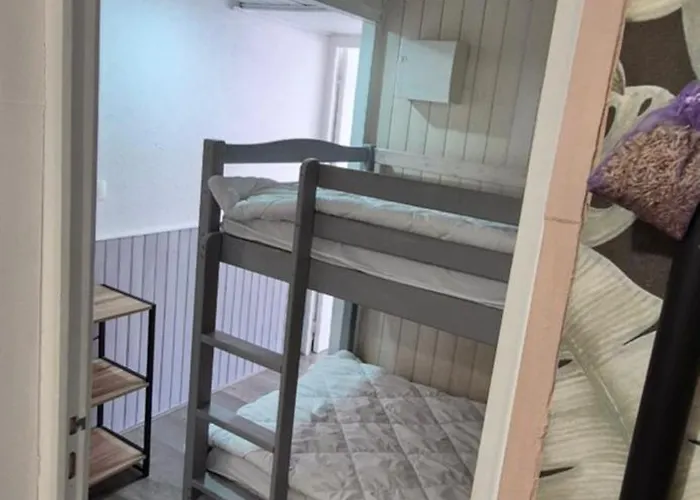 Capri Bali C51, T4 Bien Equipe, Clim, Parking Petite Vue * Agde