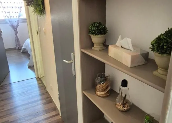 Appartement Capri Bali C51, T4 Bien Equipe, Clim, Parking Petite Vue